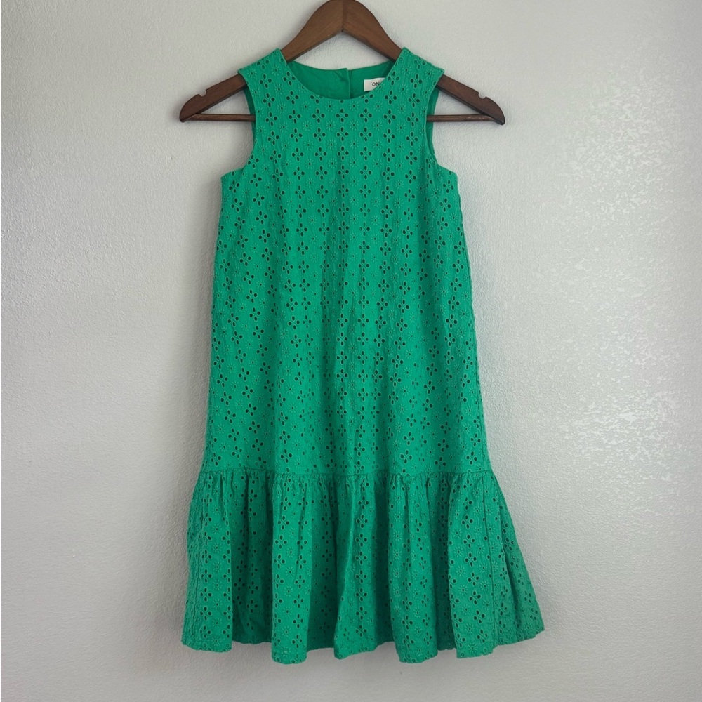 On 34th Girls Green Eyelet Lace Casual Summer Dress Size Medium (10-12y)